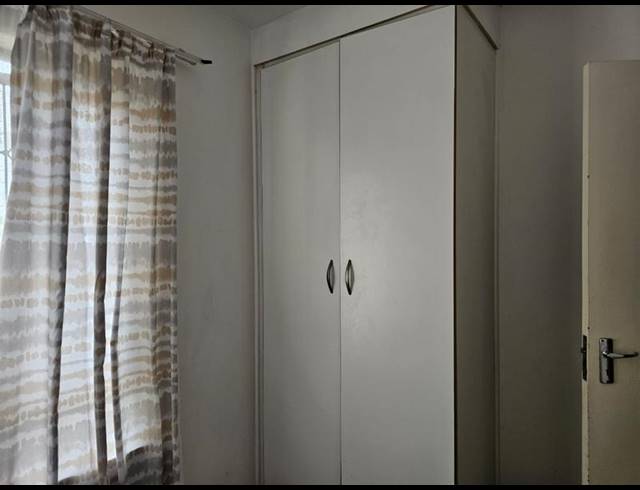 2 BEDROOM APARTMENT FOR SALE IN BRACKENHAM